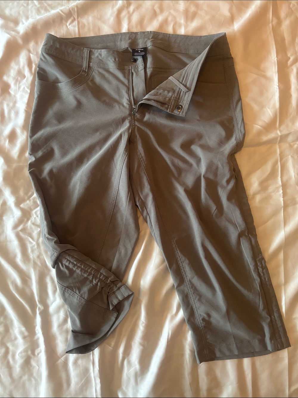 Women’s Kuhl active Capri Gray Stretch Casual Pants Sz 6